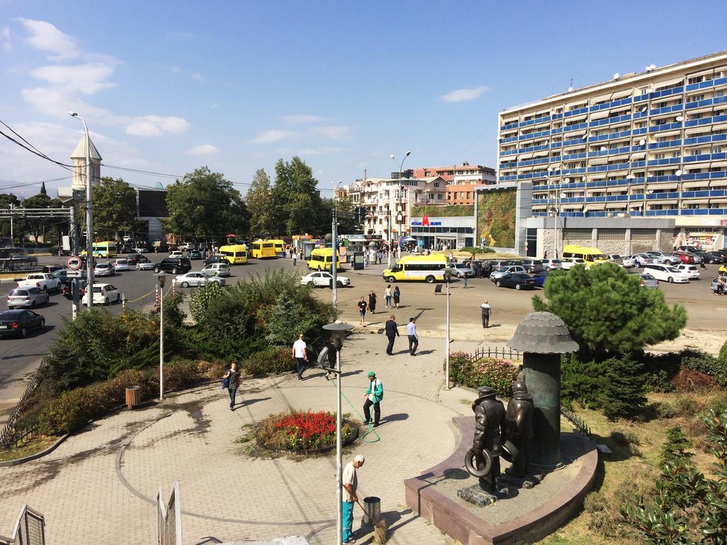Modern Apartment Avlabari Tbilisi Ngoại thất bức ảnh
