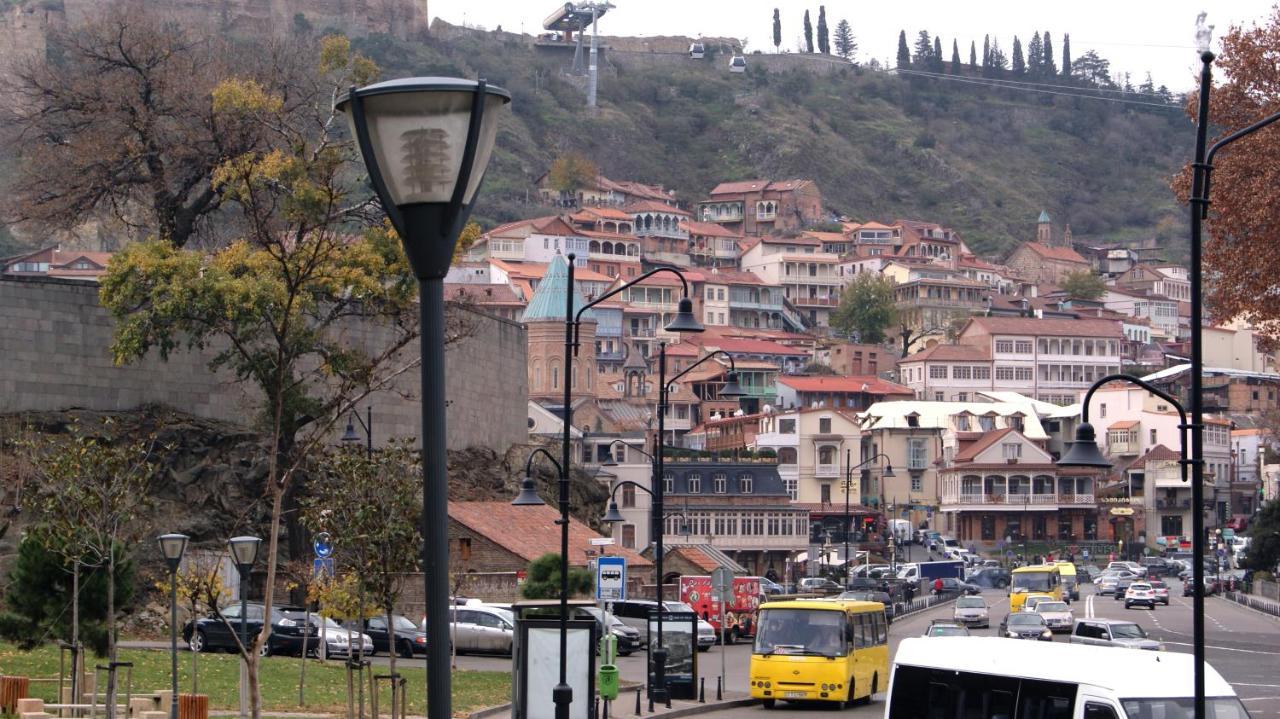 Modern Apartment Avlabari Tbilisi Ngoại thất bức ảnh